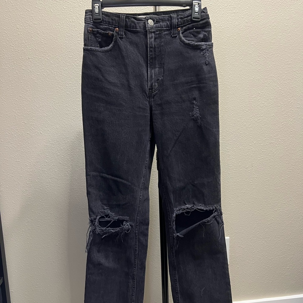 Abercrombie & Fitch Men's Dark Gray Distressed Jeans